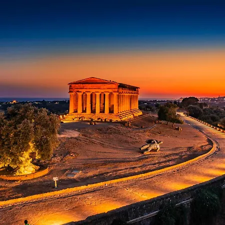 Casa Dello Scrittore * Porto Empedocle